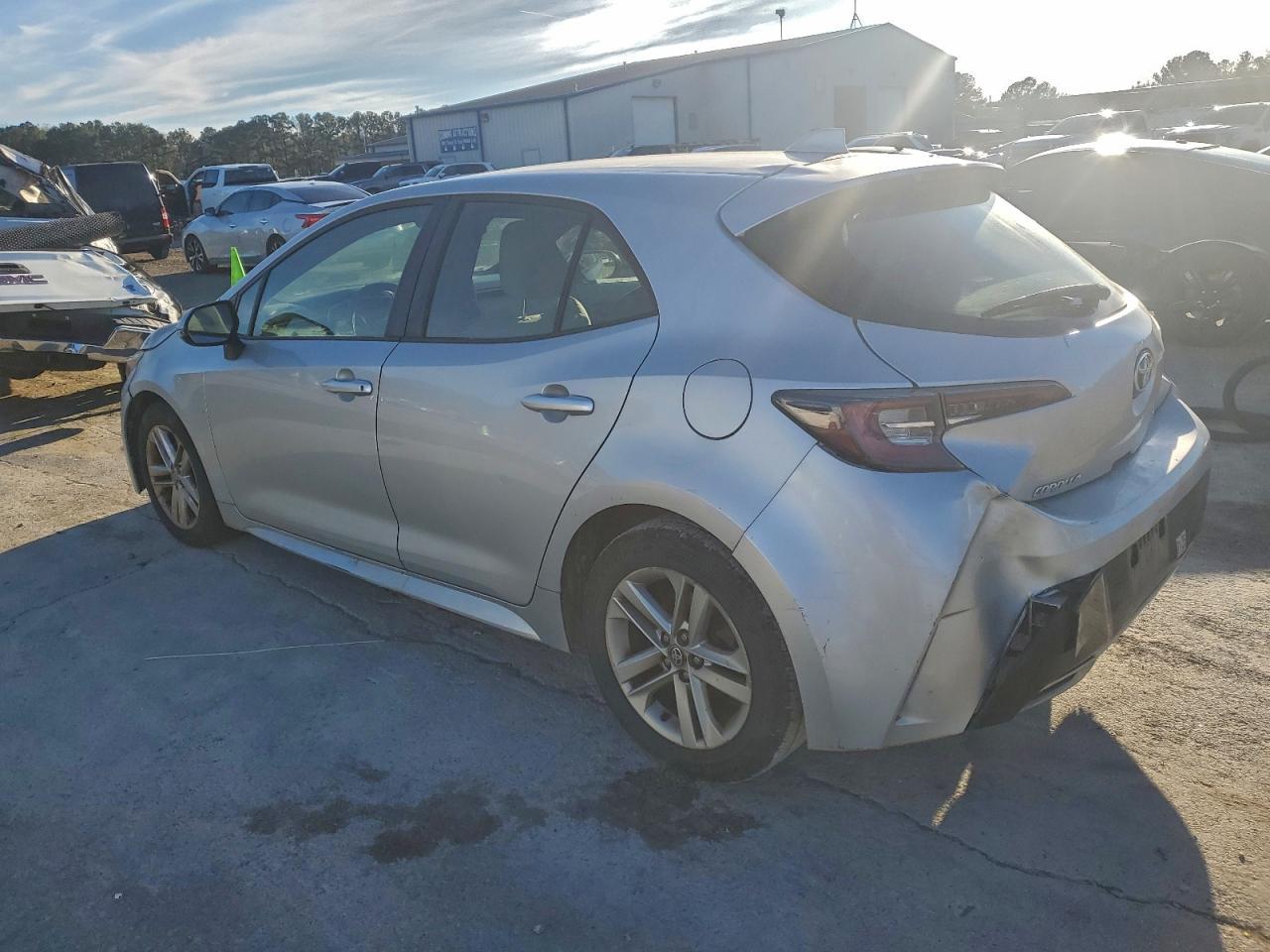 2019 Toyota Corolla Hatchback Se - Фото 2