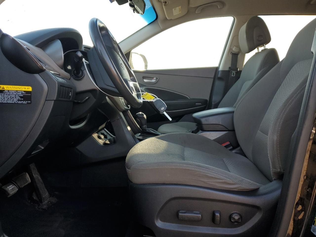 2017 Hyundai Santa Fe Se - Image 7