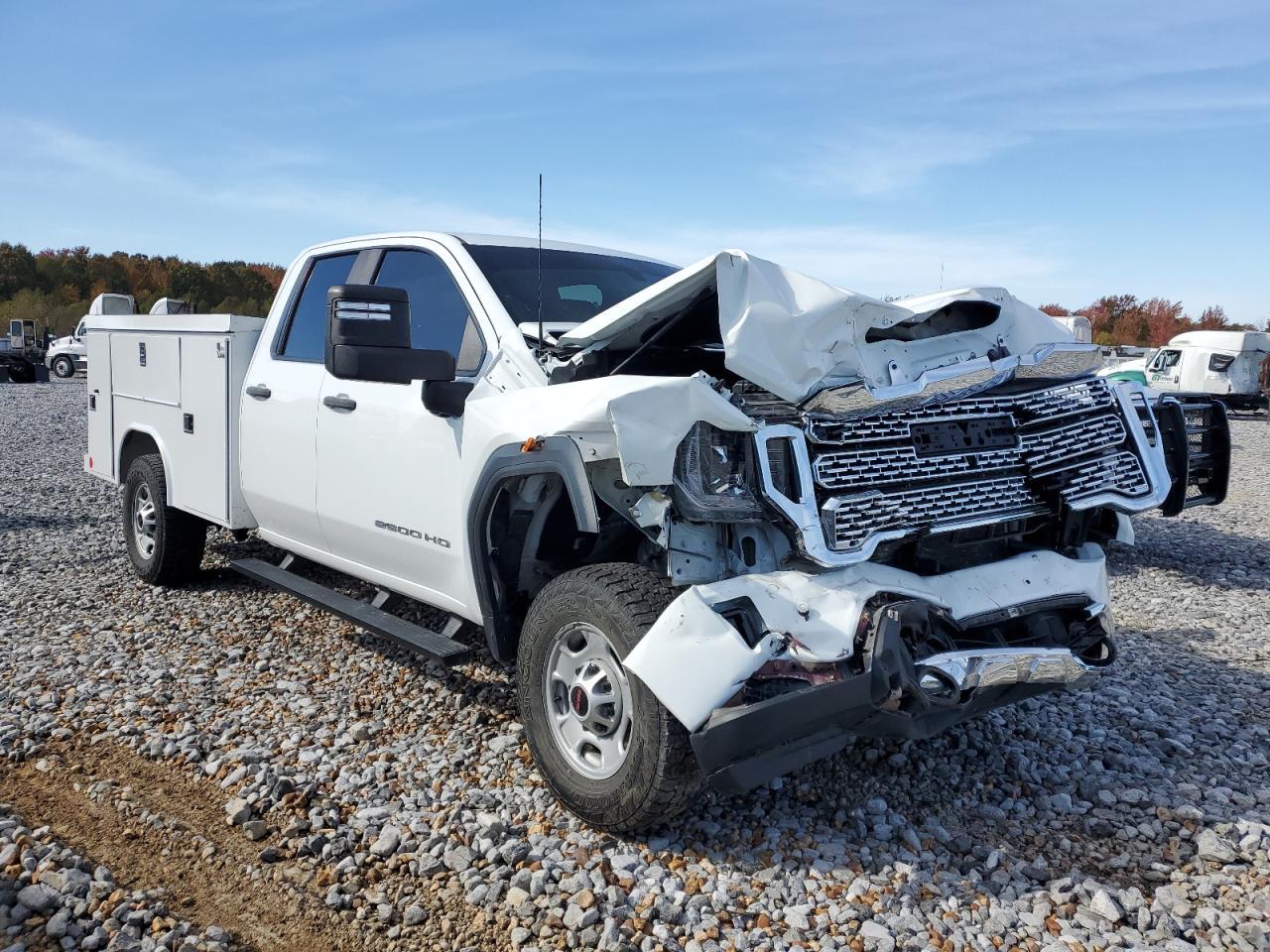 2020 GMC Sierra Utility / Service Truck - Image 4