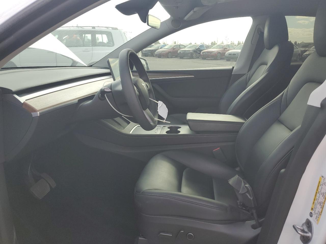 2024 Tesla Model Y - Фото 7