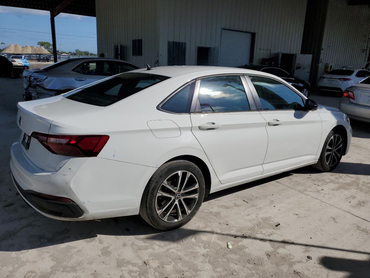 2023 Volkswagen Jetta Sport - Image 3