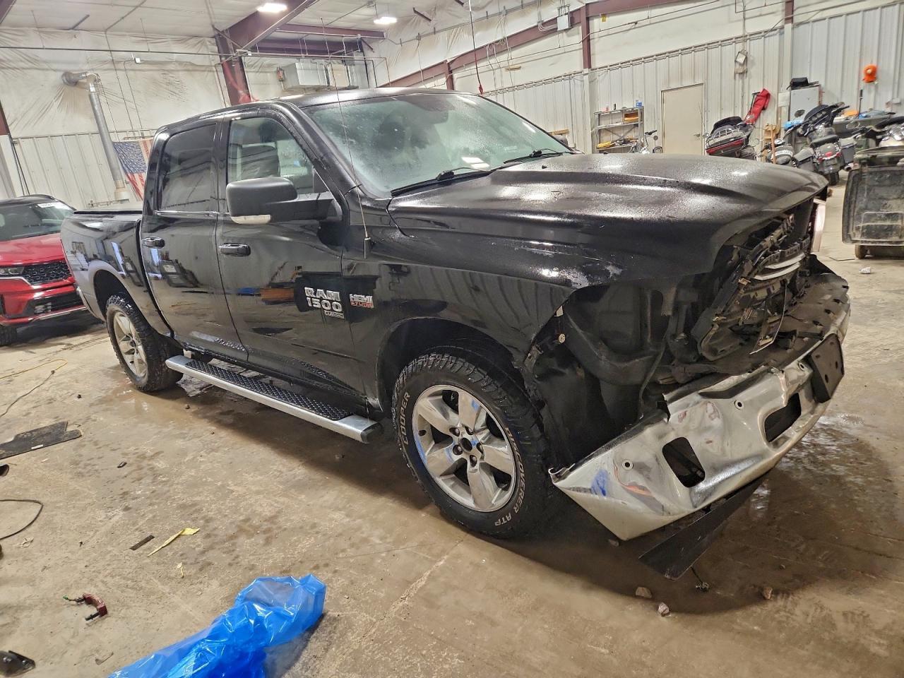 2019 Ram 1500 Classic Slt - Image 4