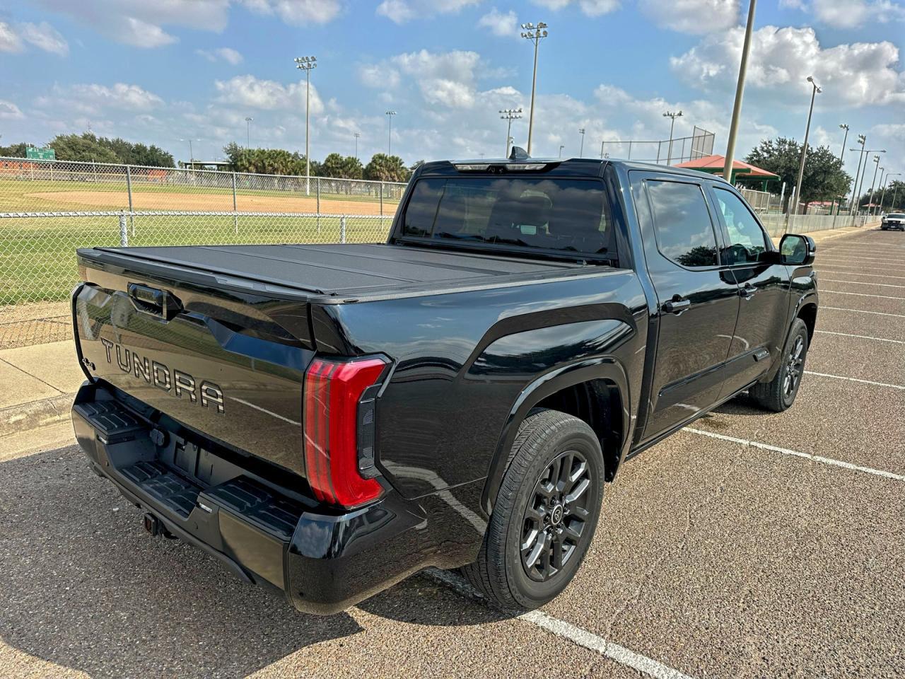 2022 Toyota Tundra Crewmax Platinum - Фото 4