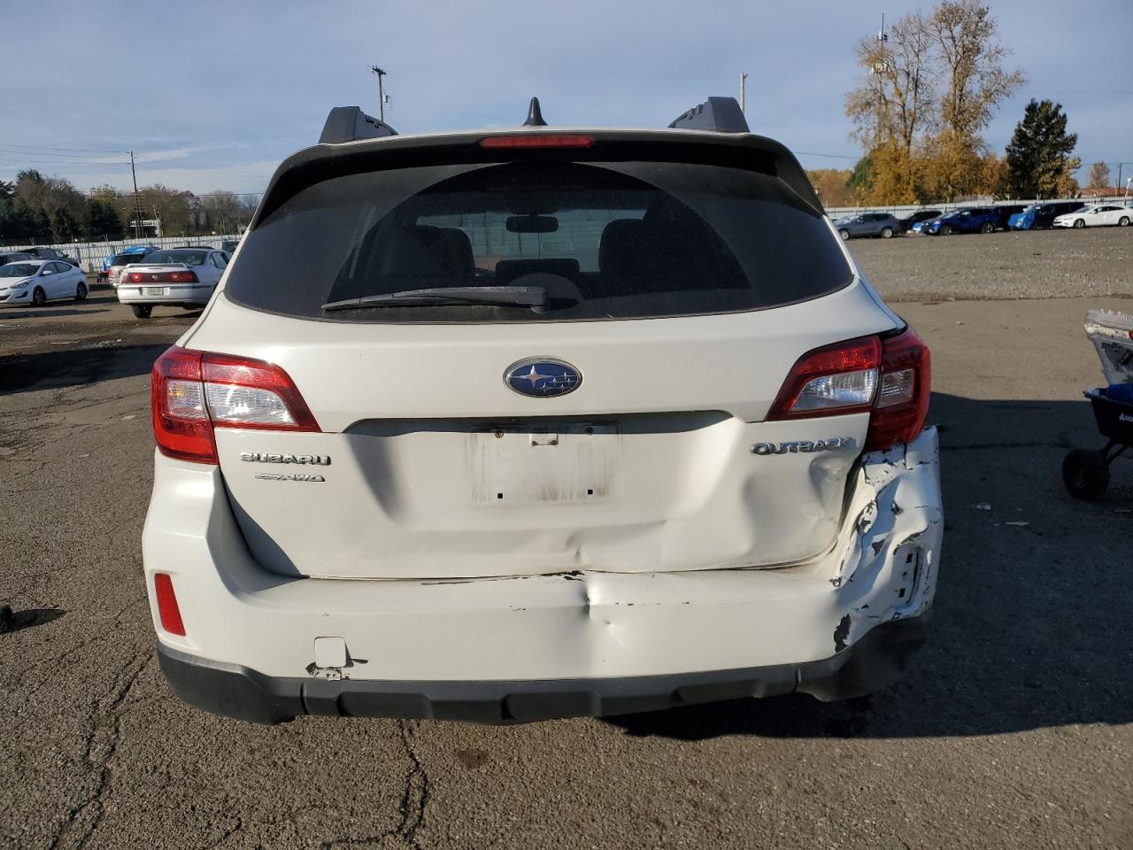 2016 Subaru Outback 2.5I Limited - Image 6
