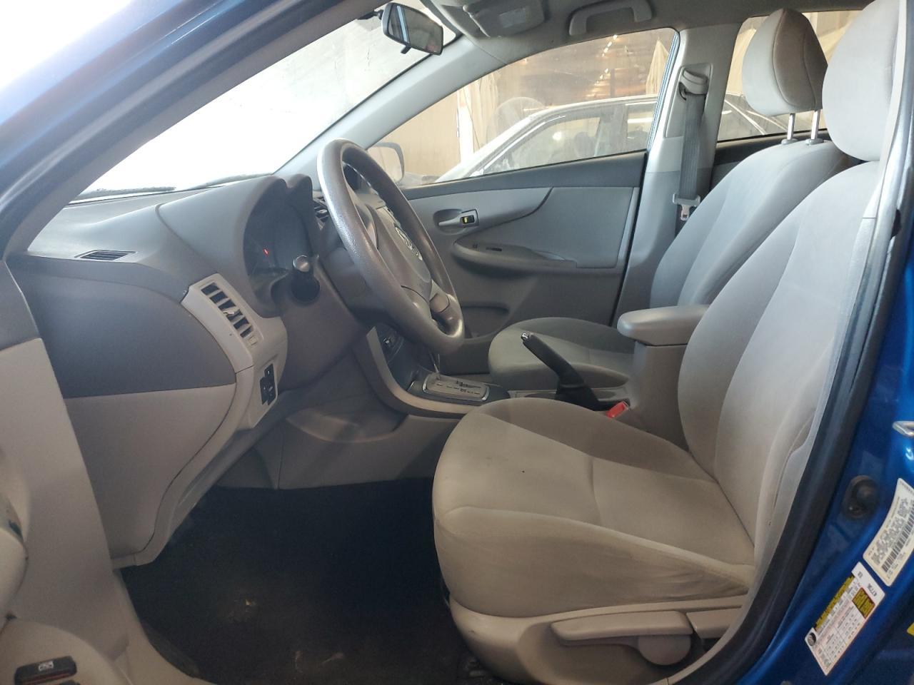 2010 Toyota Corolla Base - Фото 7