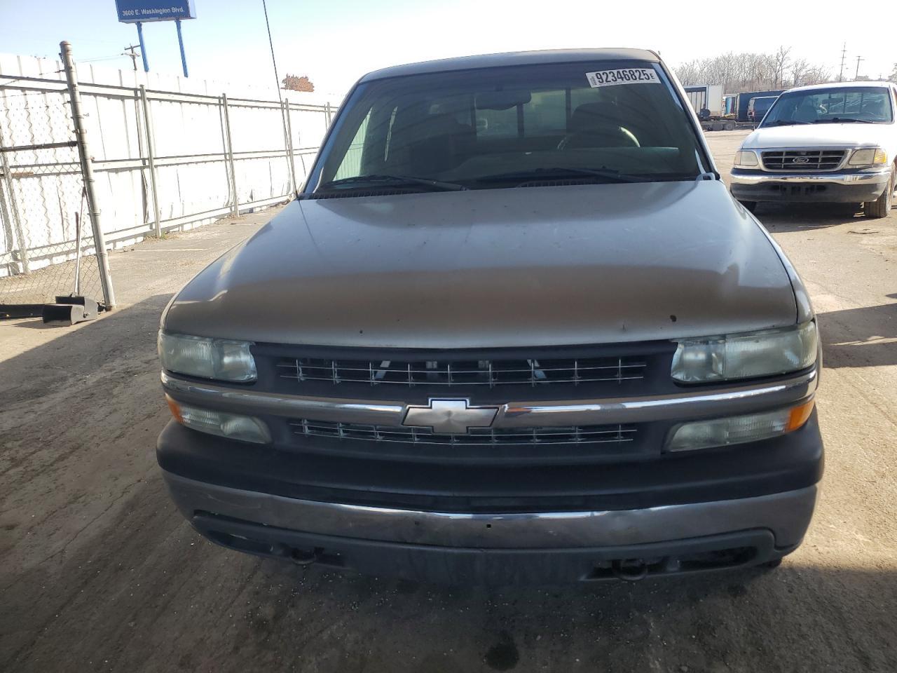 2000 Chevrolet Silverado K2500 - Фото 5