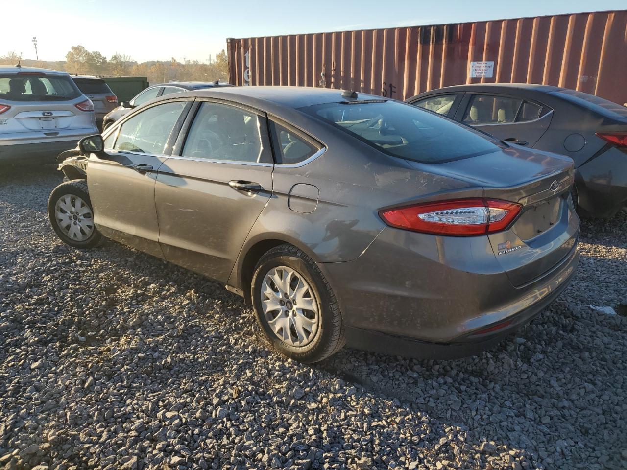 2014 Ford Fusion S - Фото 2