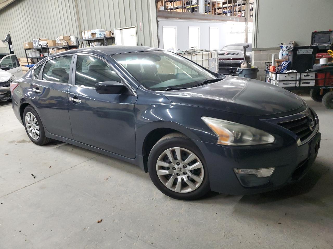 2013 Nissan Altima 2.5 - Фото 4