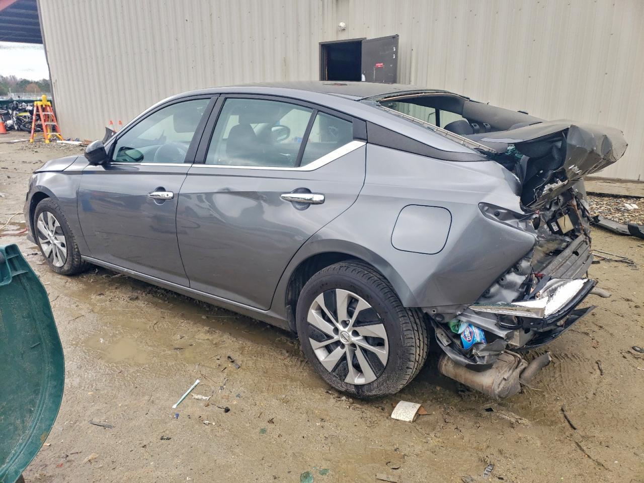 2021 Nissan Altima S - Image 2