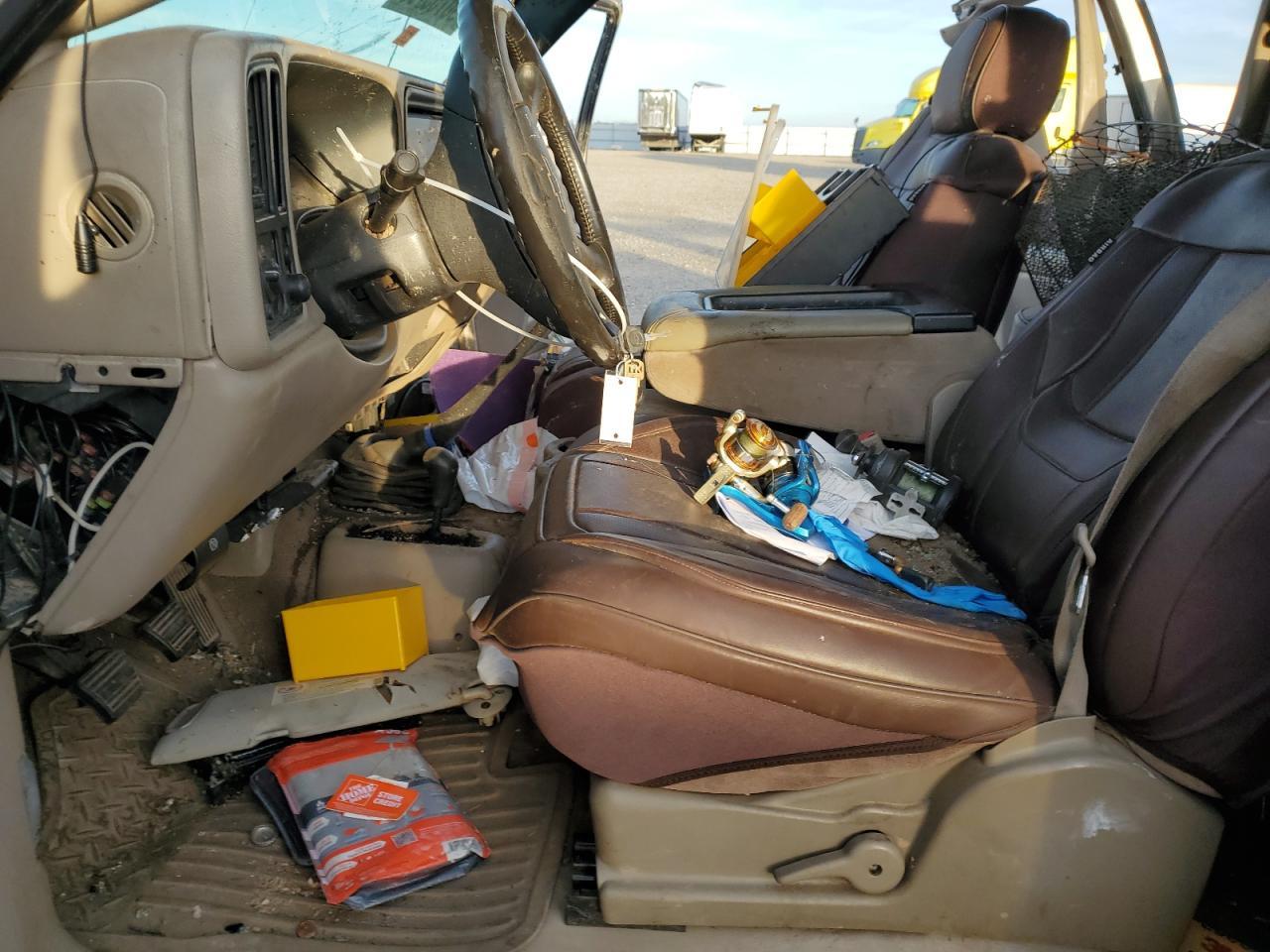 2003 Chevrolet Silverado K3500 - Image 7