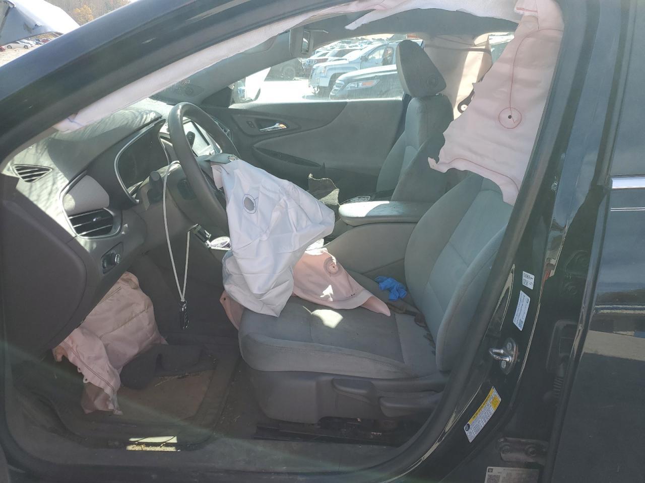 2018 Chev Malibu - Image 7