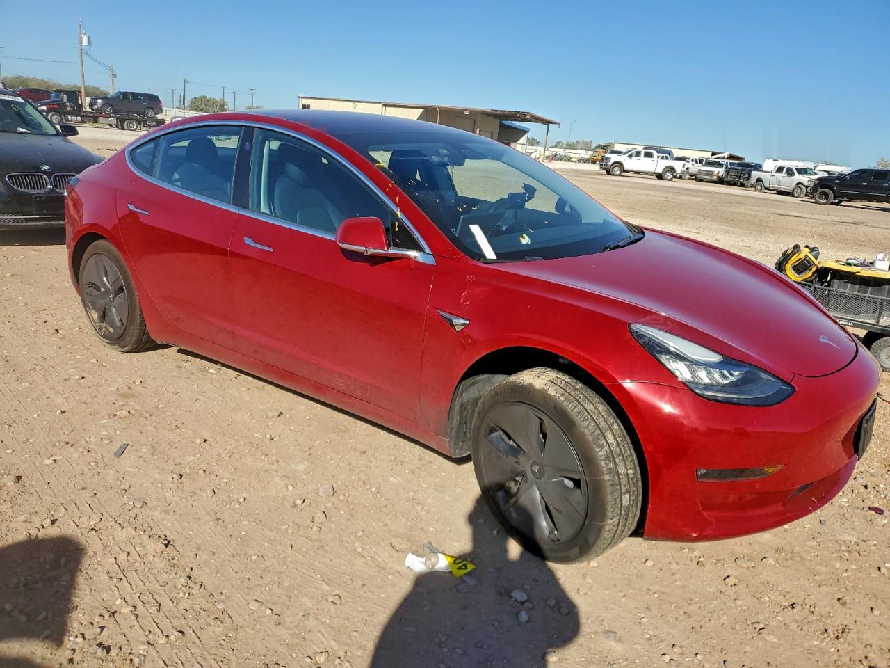 2018 Tesla Model 3 - Фото 4