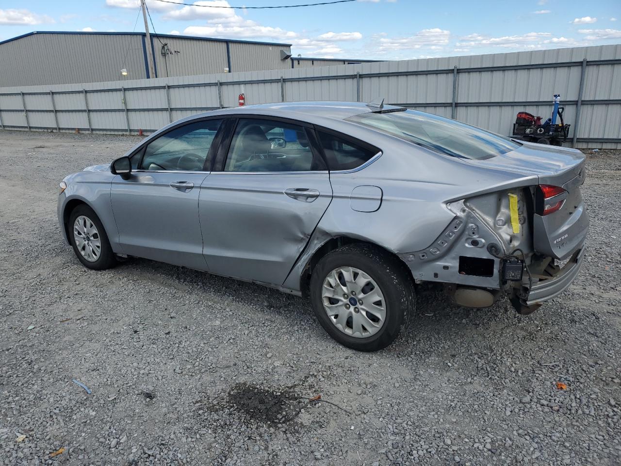 2020 Ford Fusion S - Фото 2