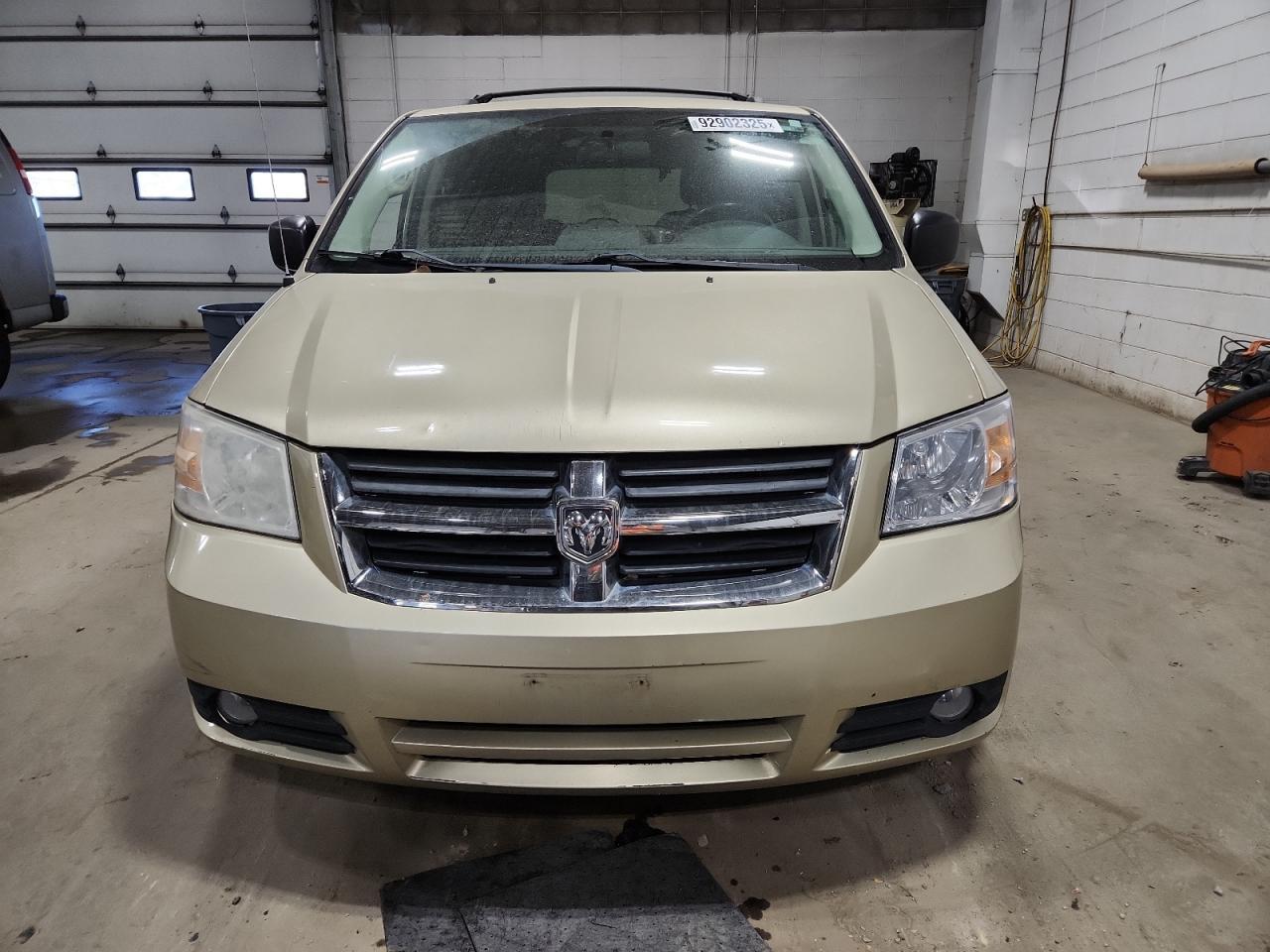 2010 Dodge Grand Caravan Sxt - Фото 5