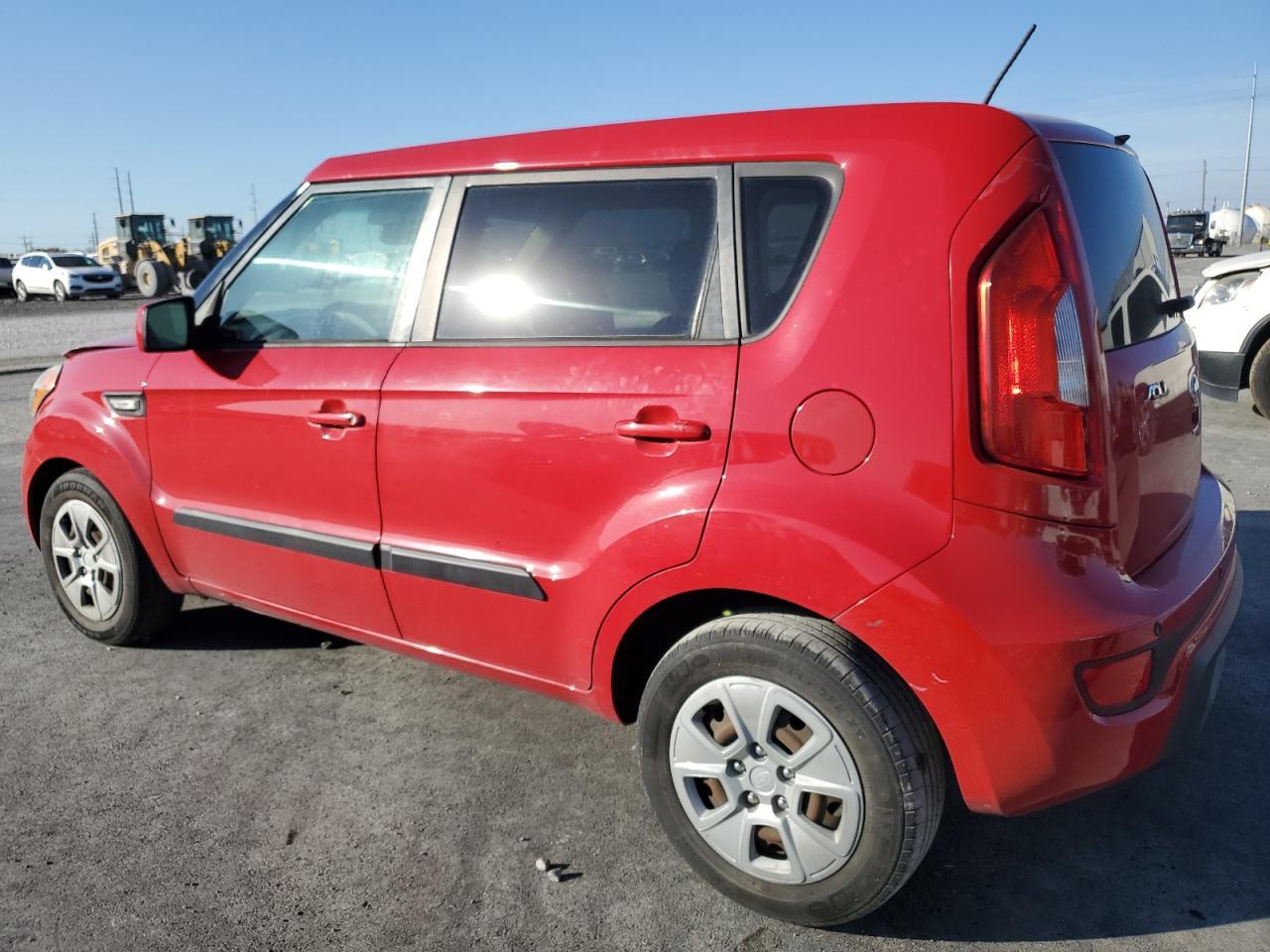 2013 Kia Soul Base - Image 2