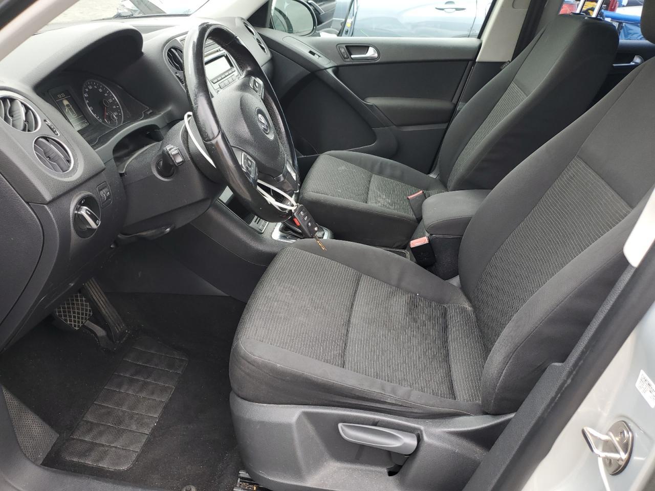 2013 Volkswagen Tiguan S - Фото 7