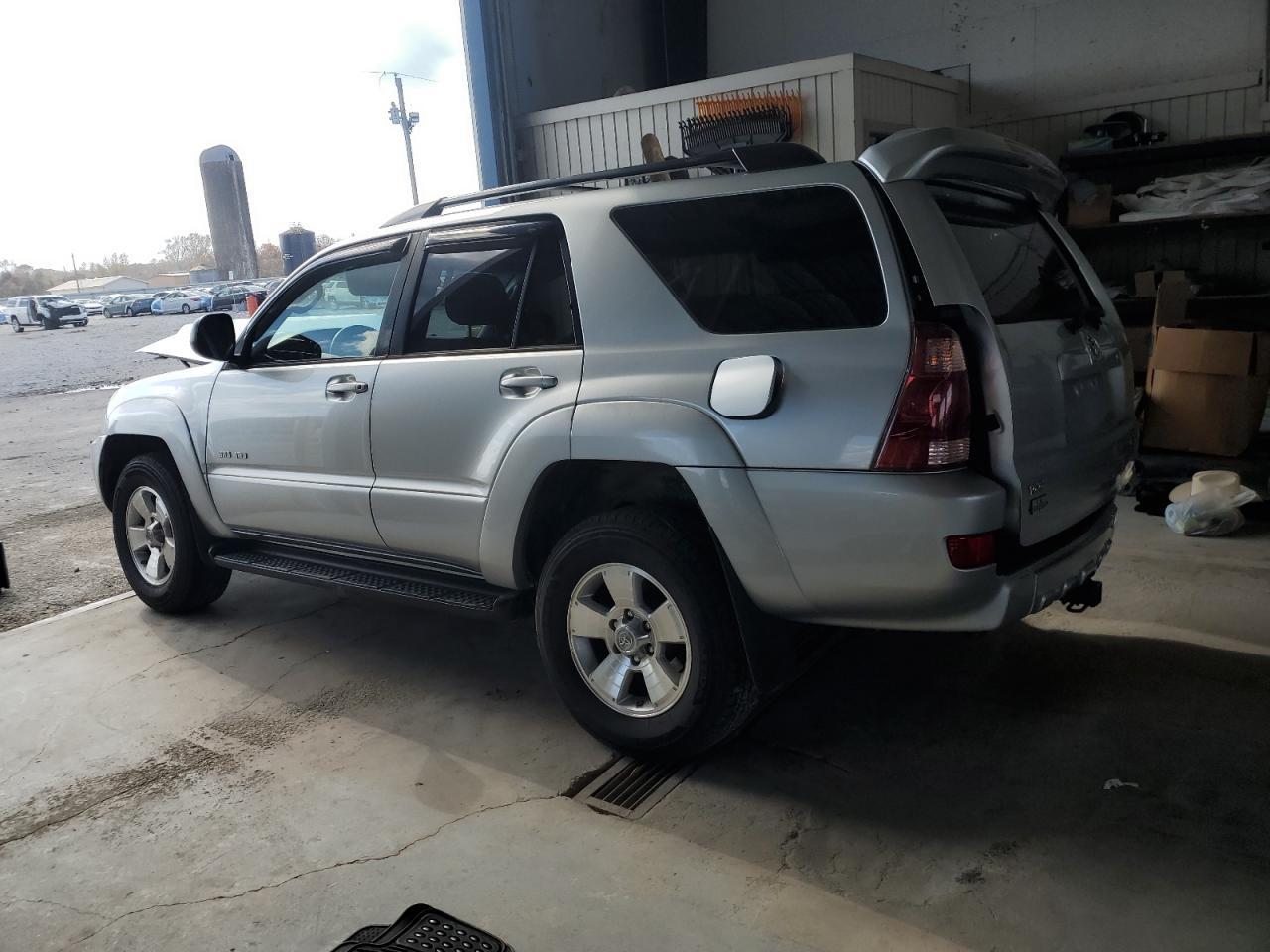 2005 Toyota 4Runner Sr5 - Фото 2