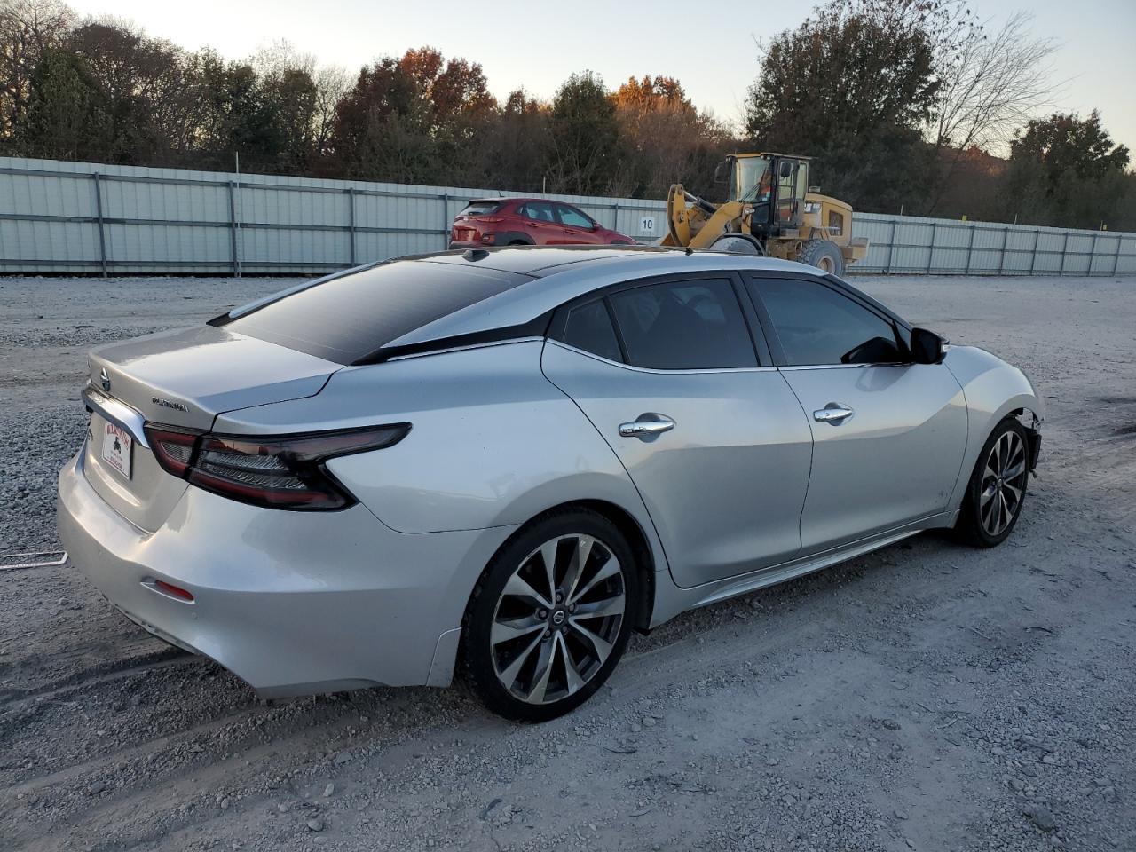 2019 Nissan Maxima S - Image 3