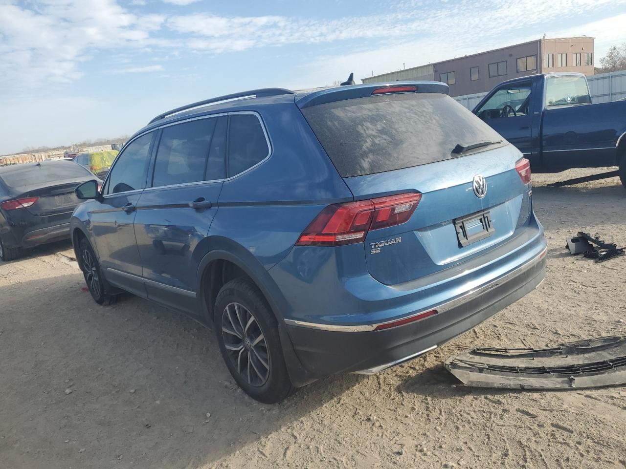 2020 Volkswagen Tiguan Se - Image 2