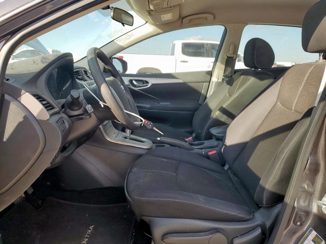 2014 Nissan Sentra S - Фото 7