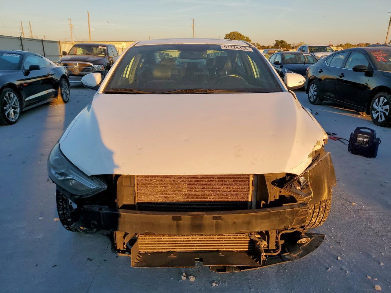 2018 Hyundai Elantra Sport - Image 5