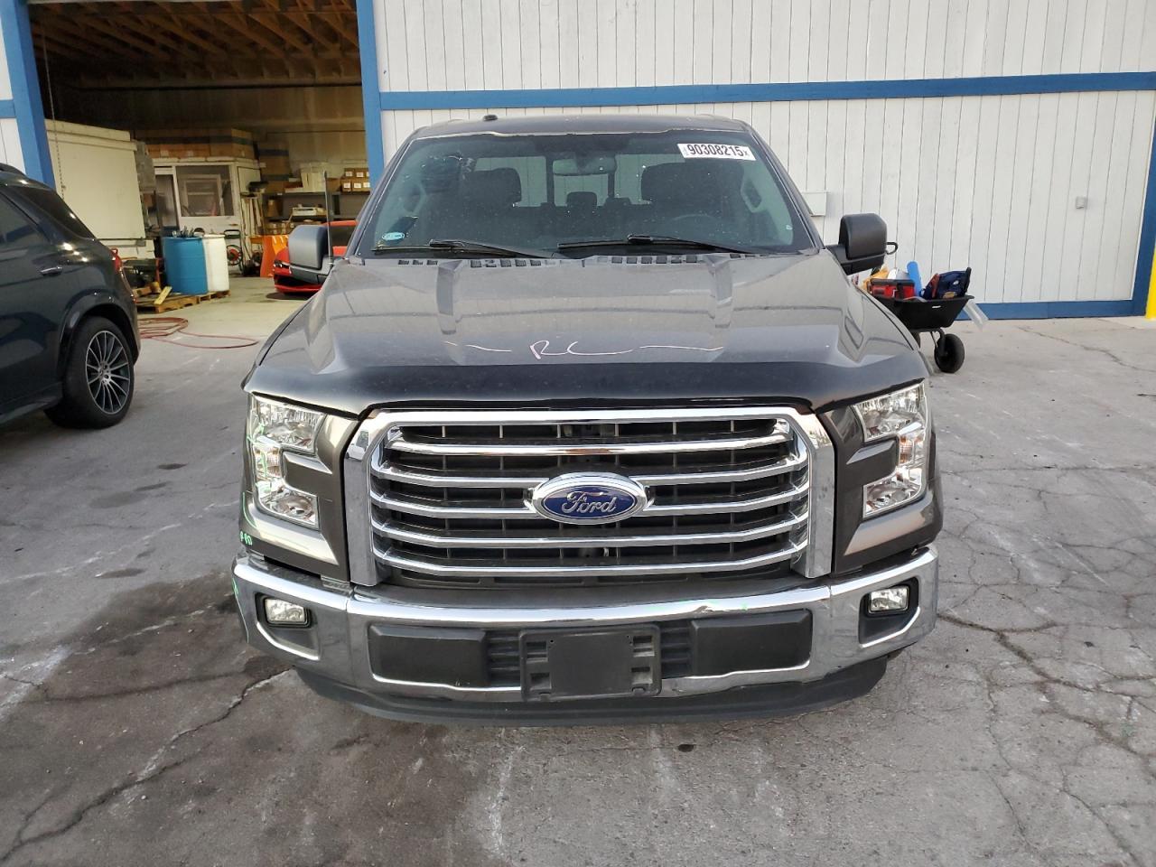 2016 Ford F150 Supercrew - Фото 5
