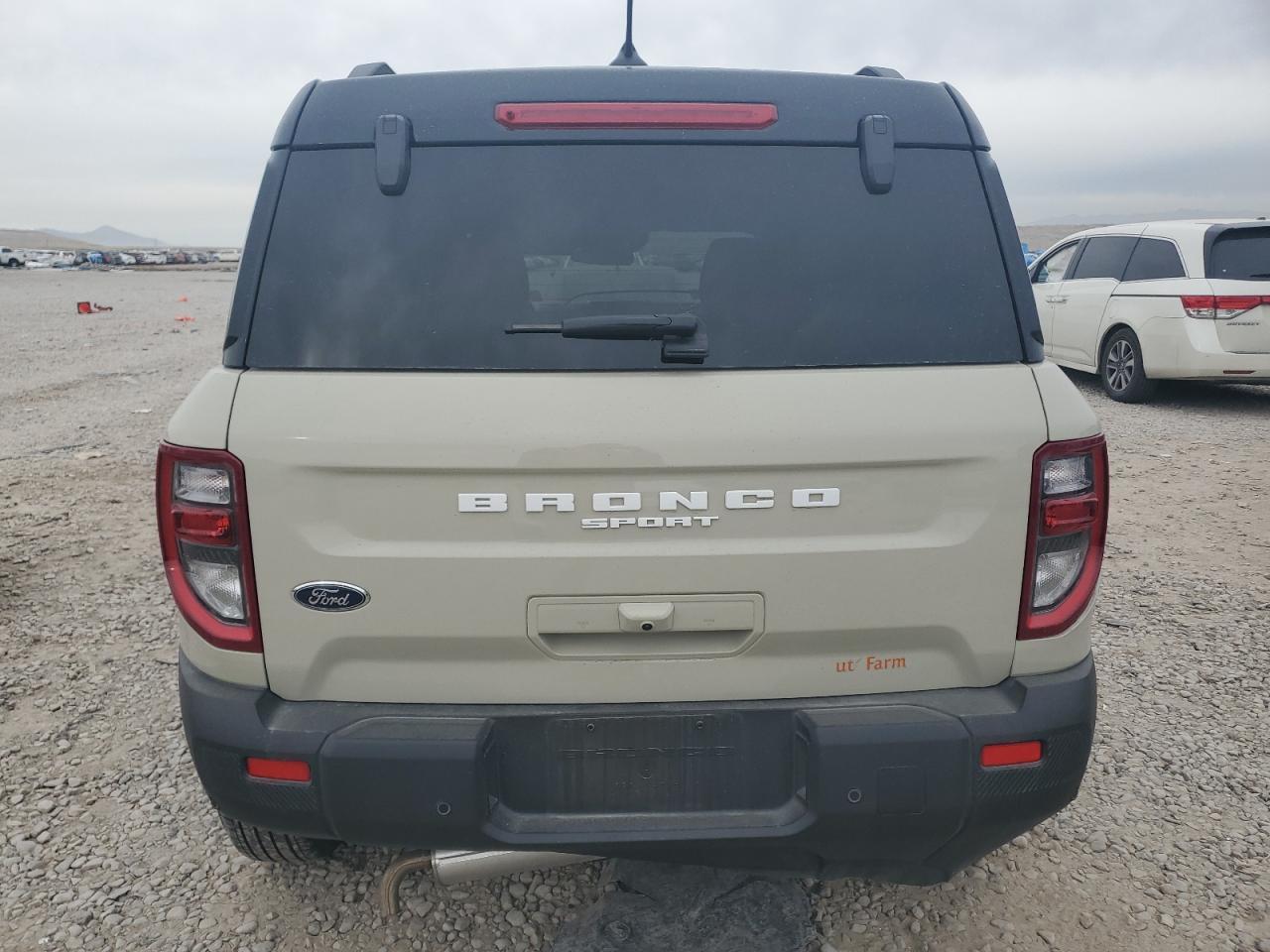 2025 Ford Bronco Sport Outer Banks - Фото 6