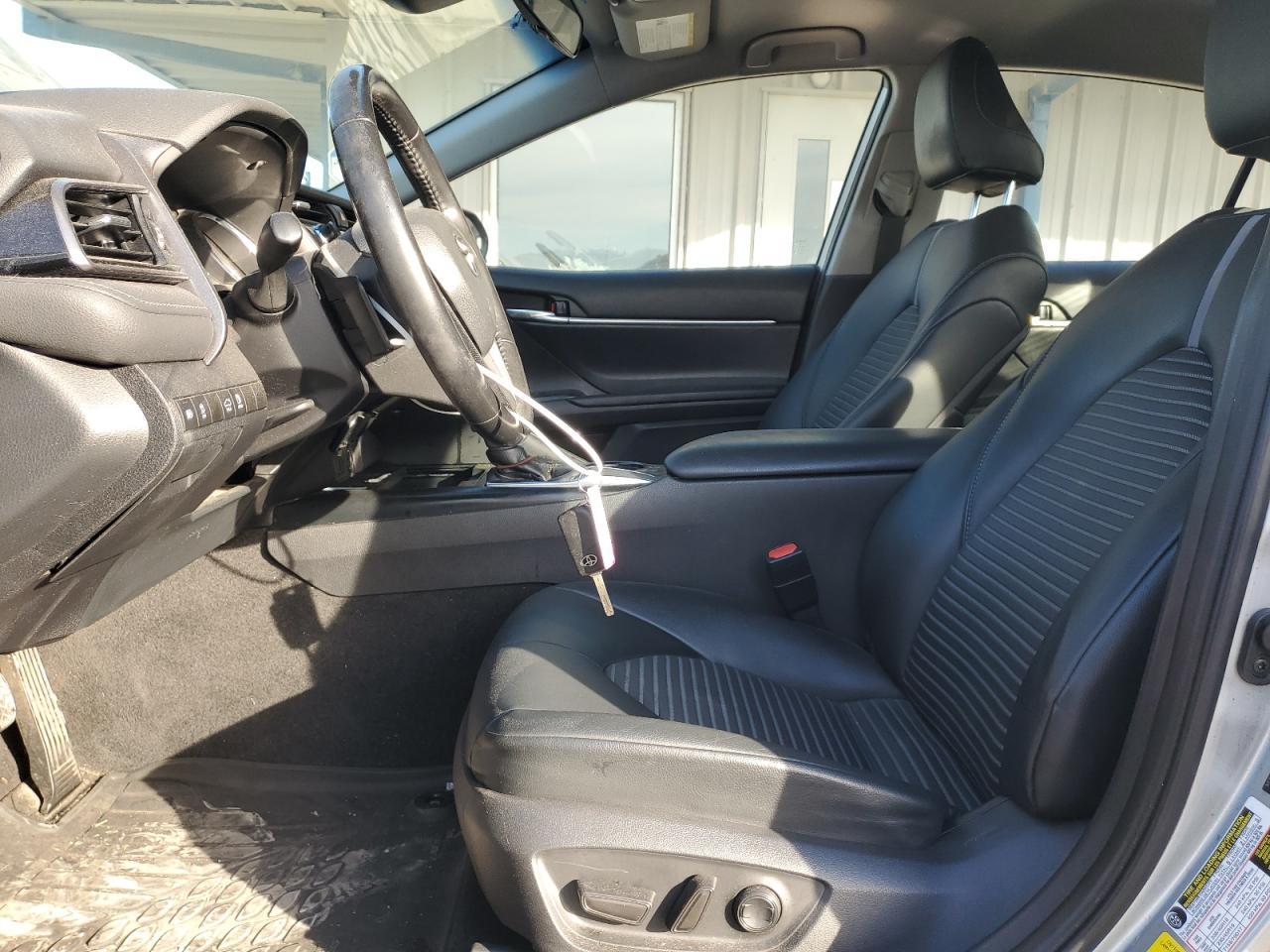 2019 Toyota Camry L - Image 7