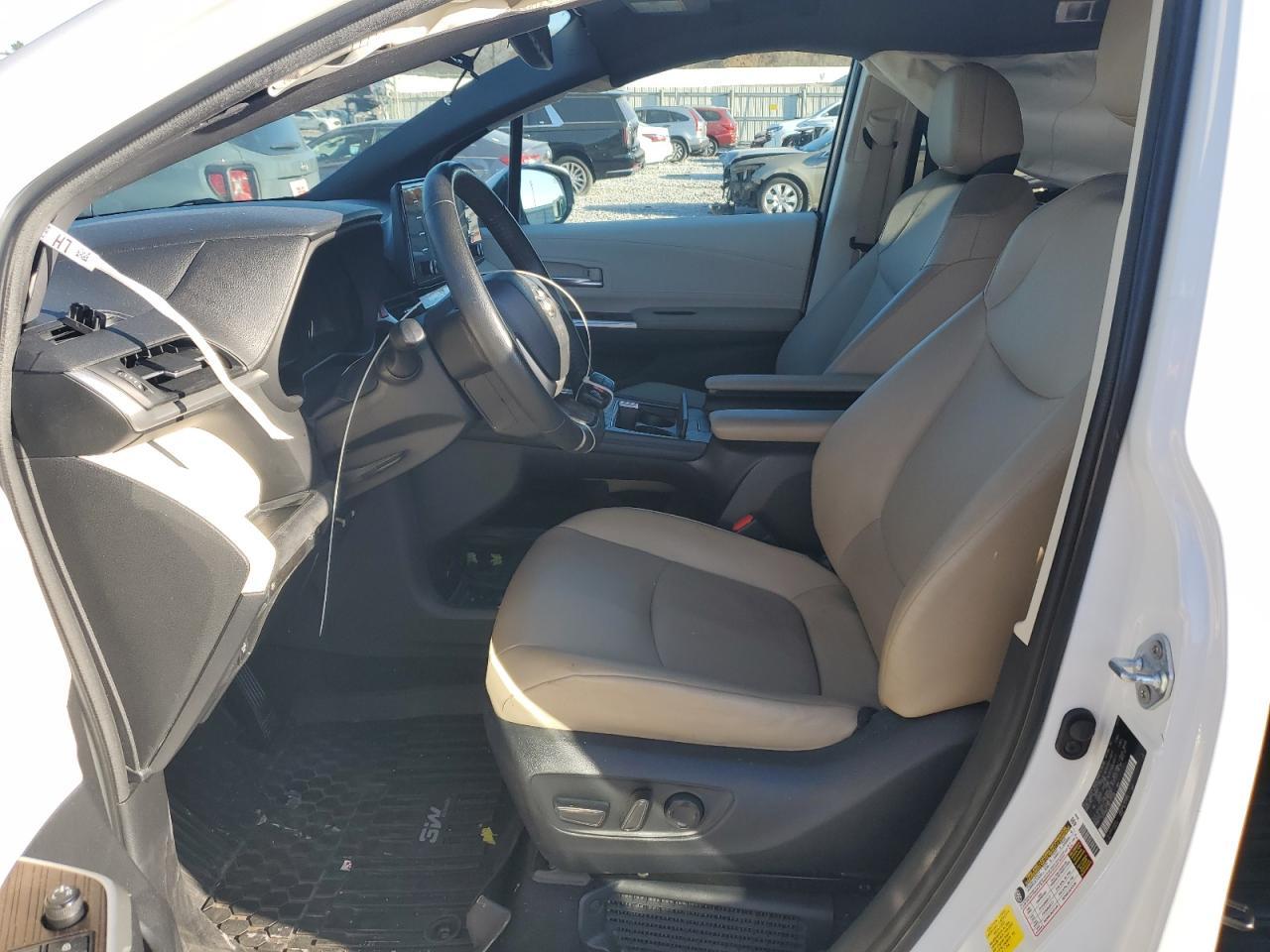 2022 Toyota Sienna Xle - Фото 7