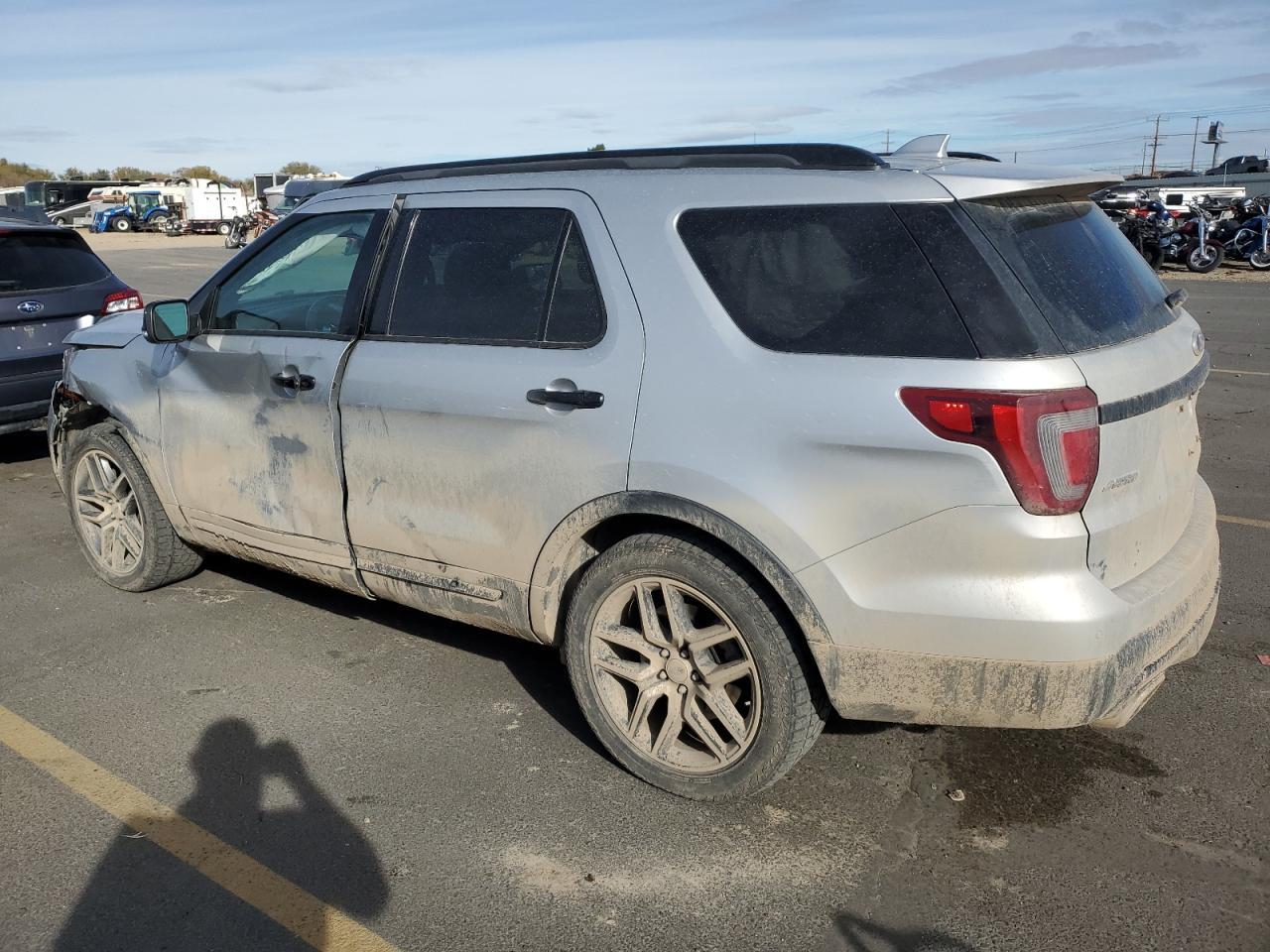 2017 Ford Explorer Sport - Image 2