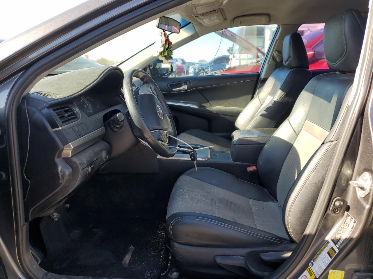 2013 Toyota Camry L - Фото 7