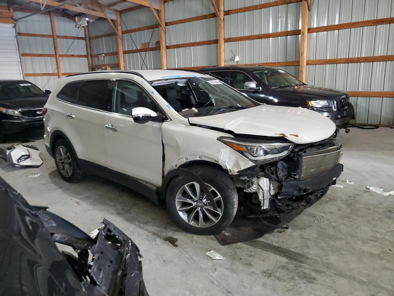 2017 Hyundai Santa Fe Se - Image 4