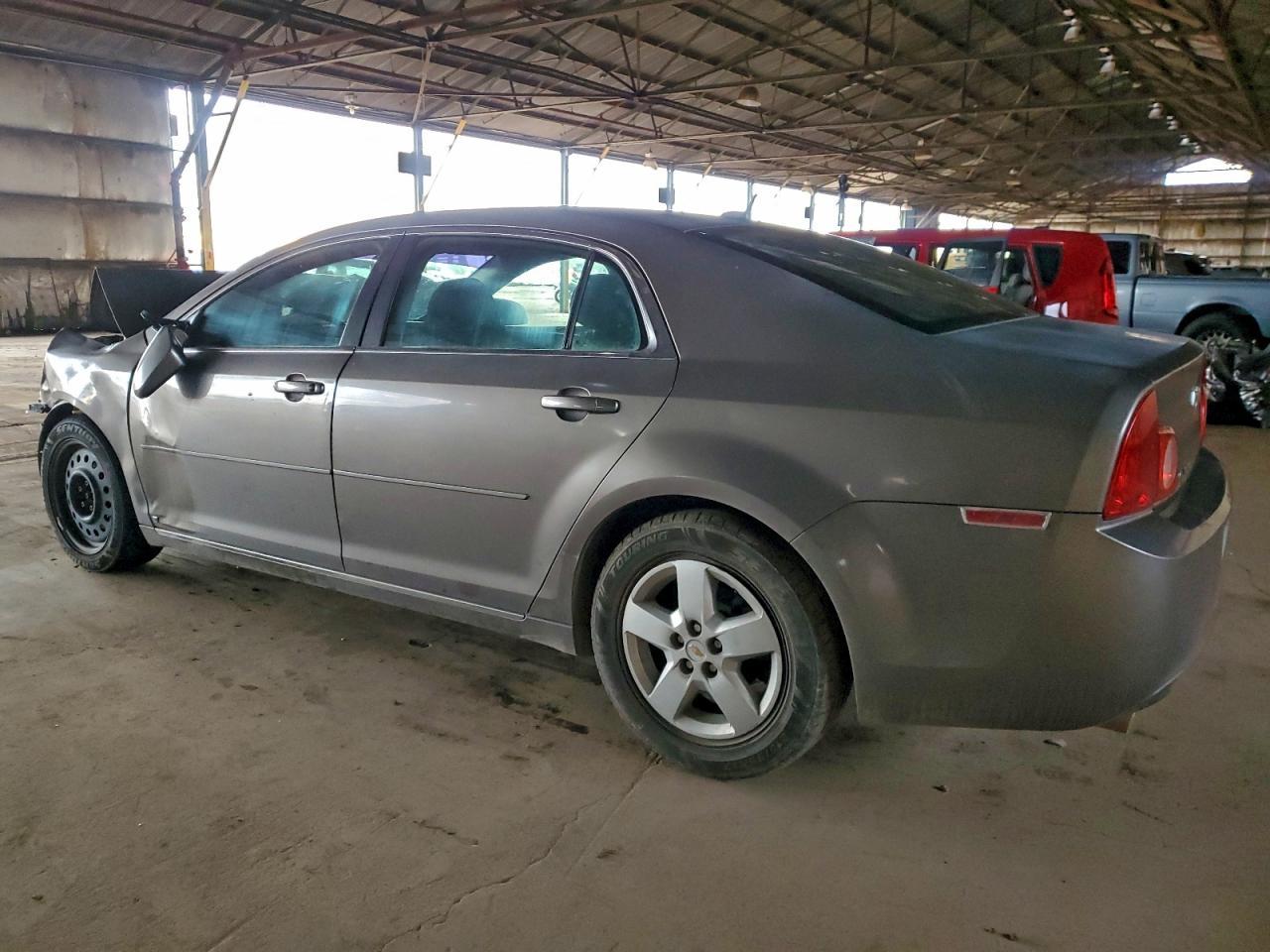 2010 Chevrolet Malibu 1Lt - Image 2