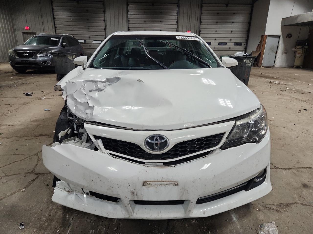 2014 Toyota Camry L - Фото 5