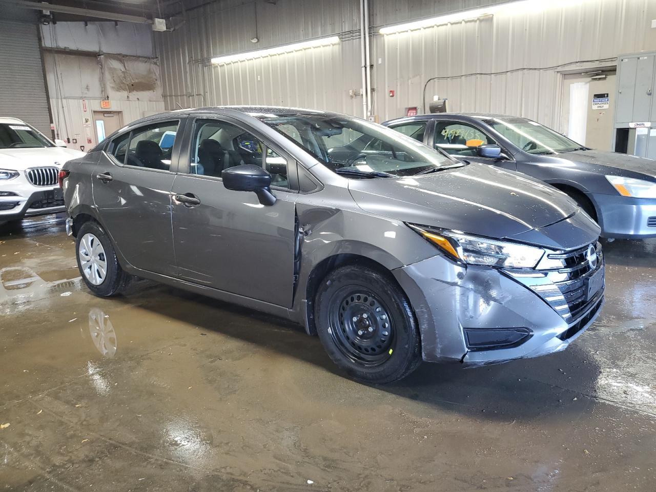 2025 Nissan Versa S - Фото 4