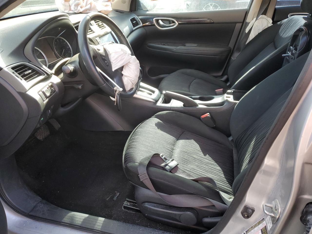 2019 Nissan Sentra S - Фото 7
