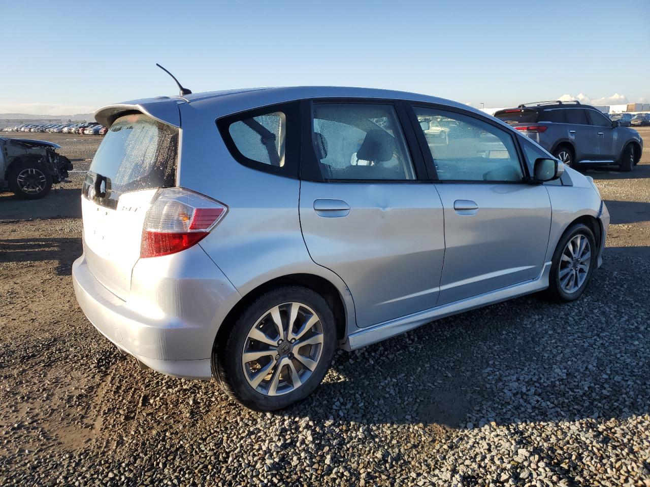 2013 Honda Fit Sport - Фото 3