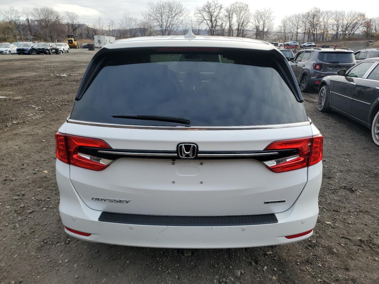 2024 Honda Odyssey Touring - Фото 6