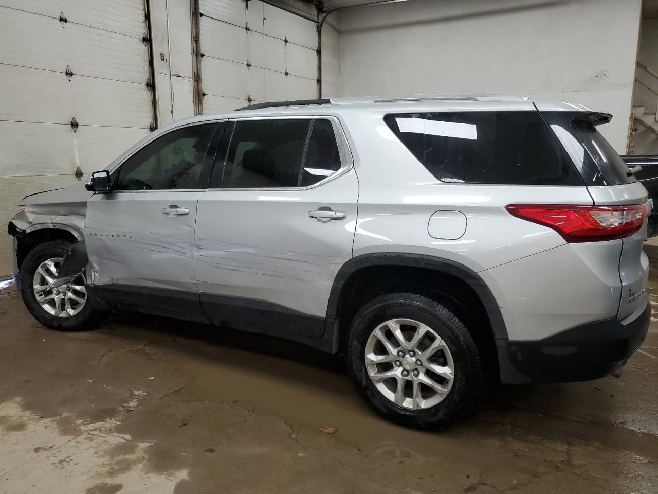 2018 Chevrolet Traverse Lt - Image 2