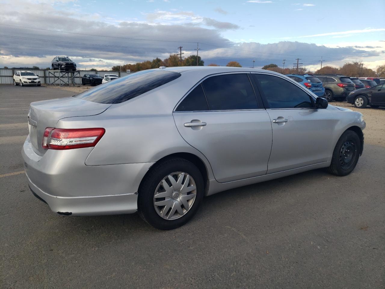 2011 Toyota Camry Base - Фото 3