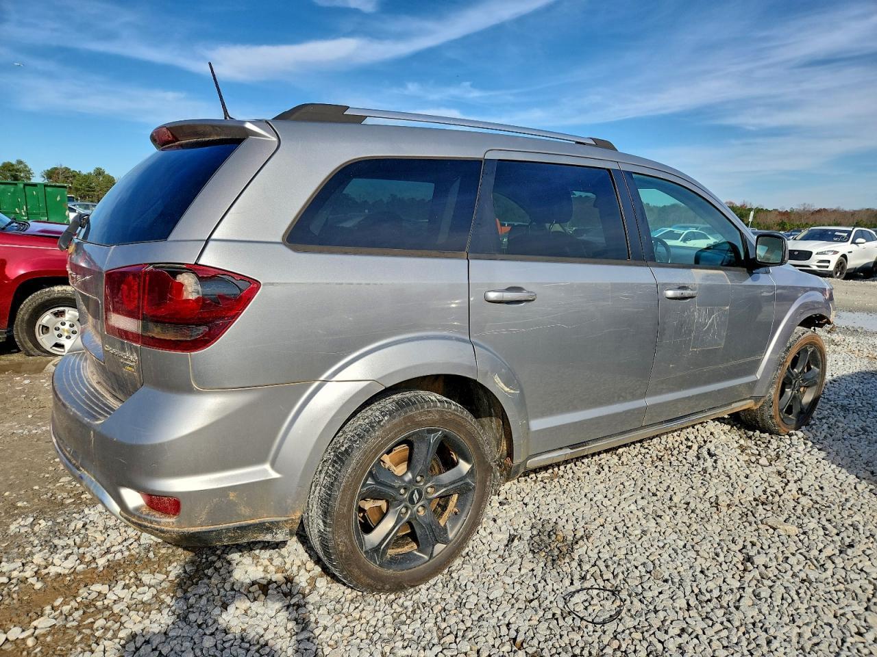 2019 Dodge Journey Crossroad - Фото 3