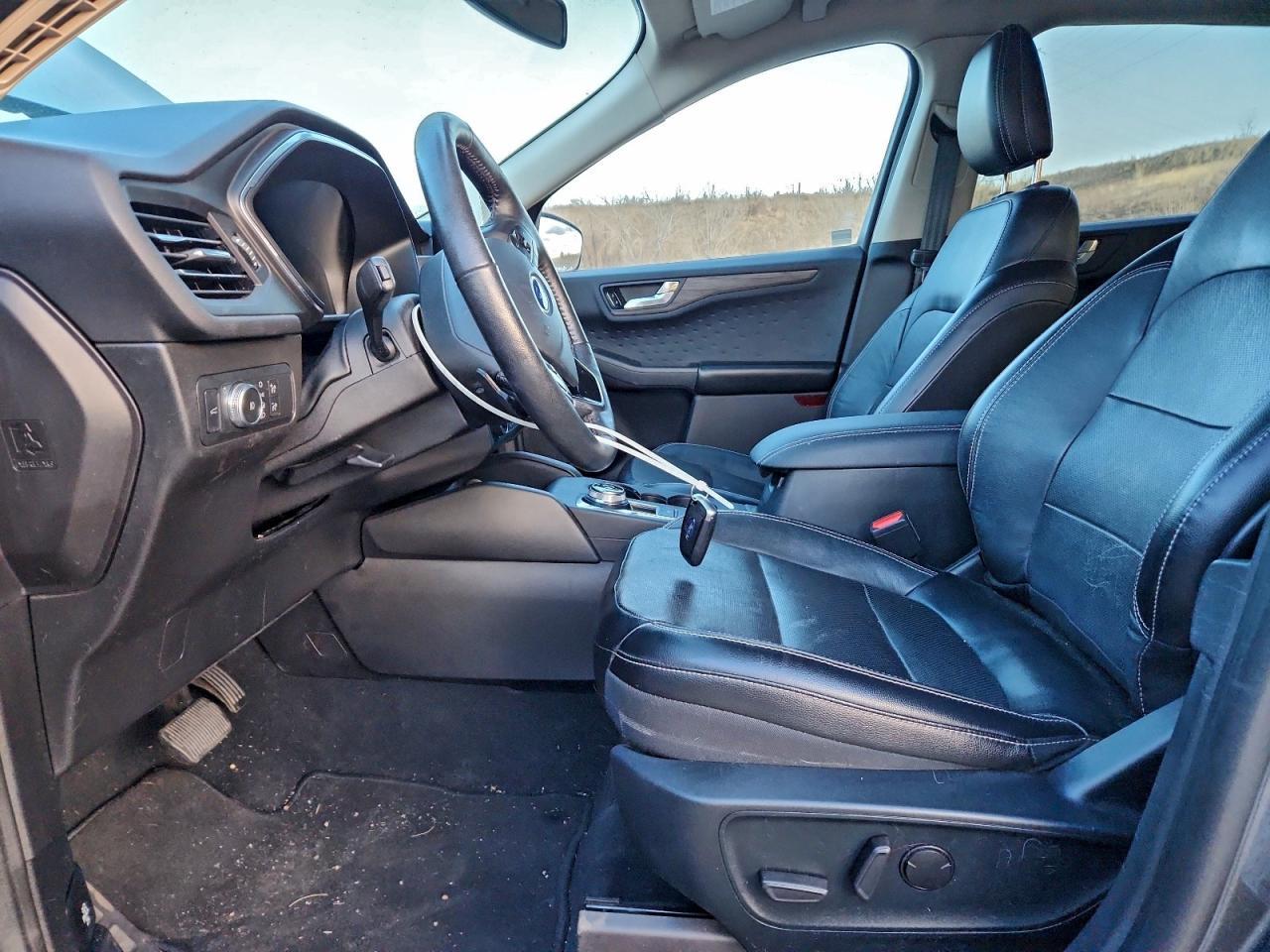 2020 Ford Escape Titanium - Image 7