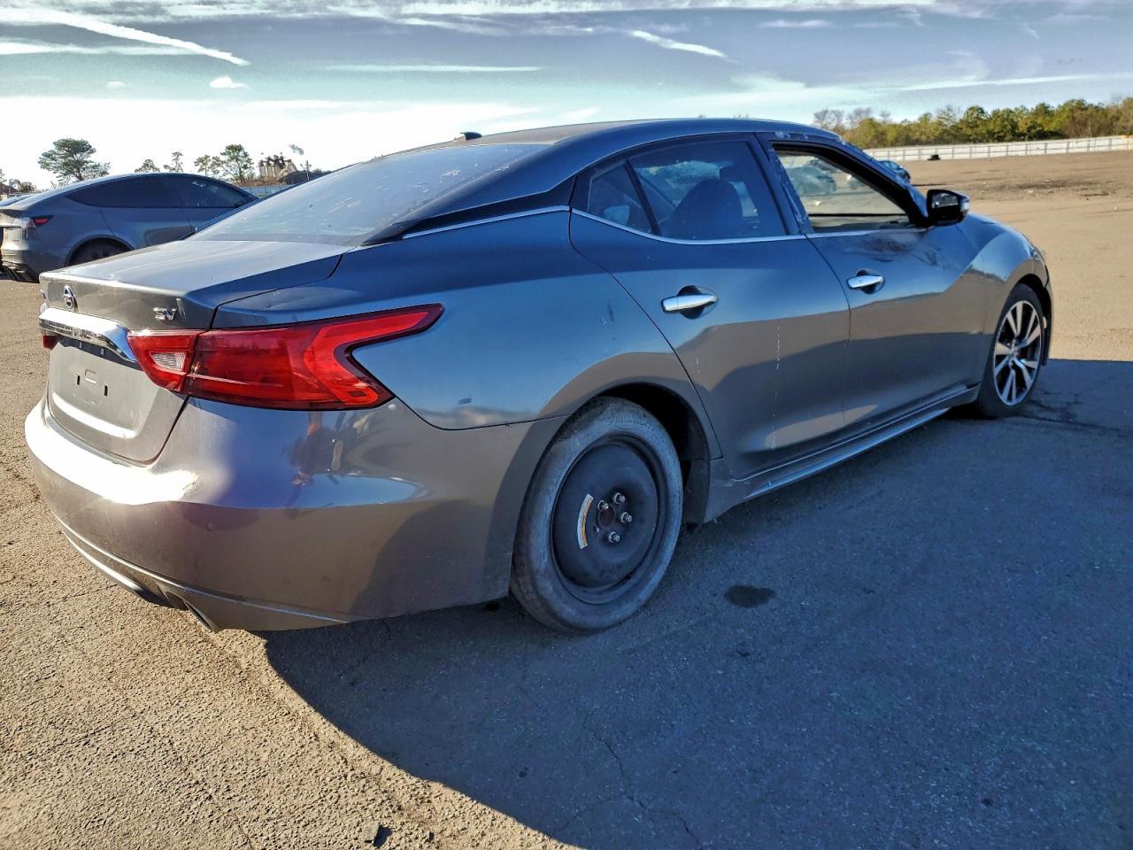2017 Nissan Maxima 3.5S - Фото 3