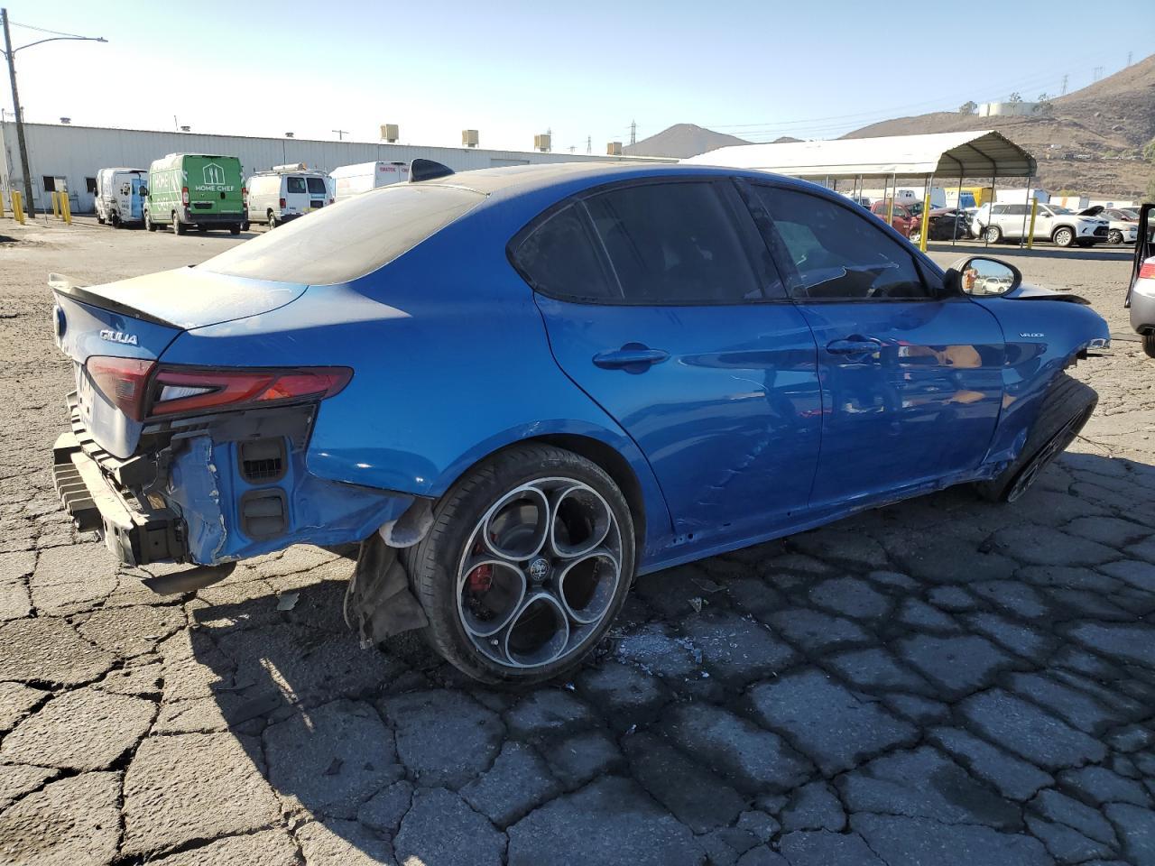 2022 Alfa Romeo Giulia Super - Фото 3