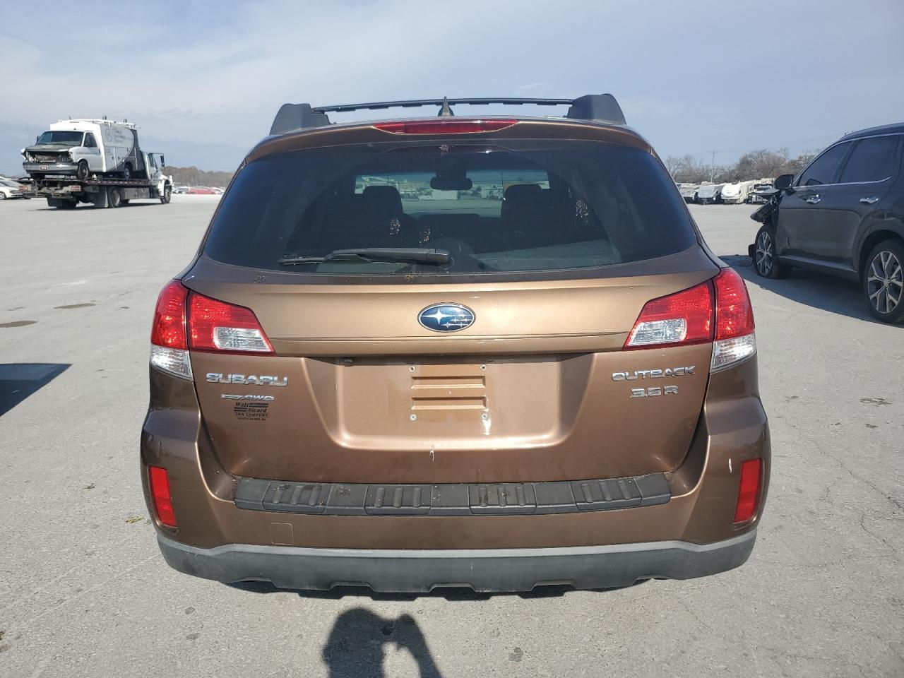 2011 Subaru Outback 3.6R Limited - Фото 6