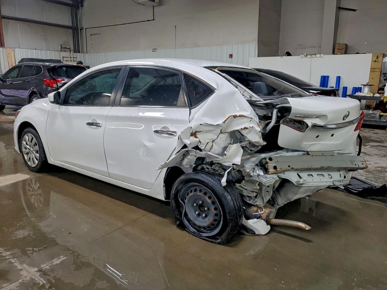 2019 Nissan Sentra S - Фото 2