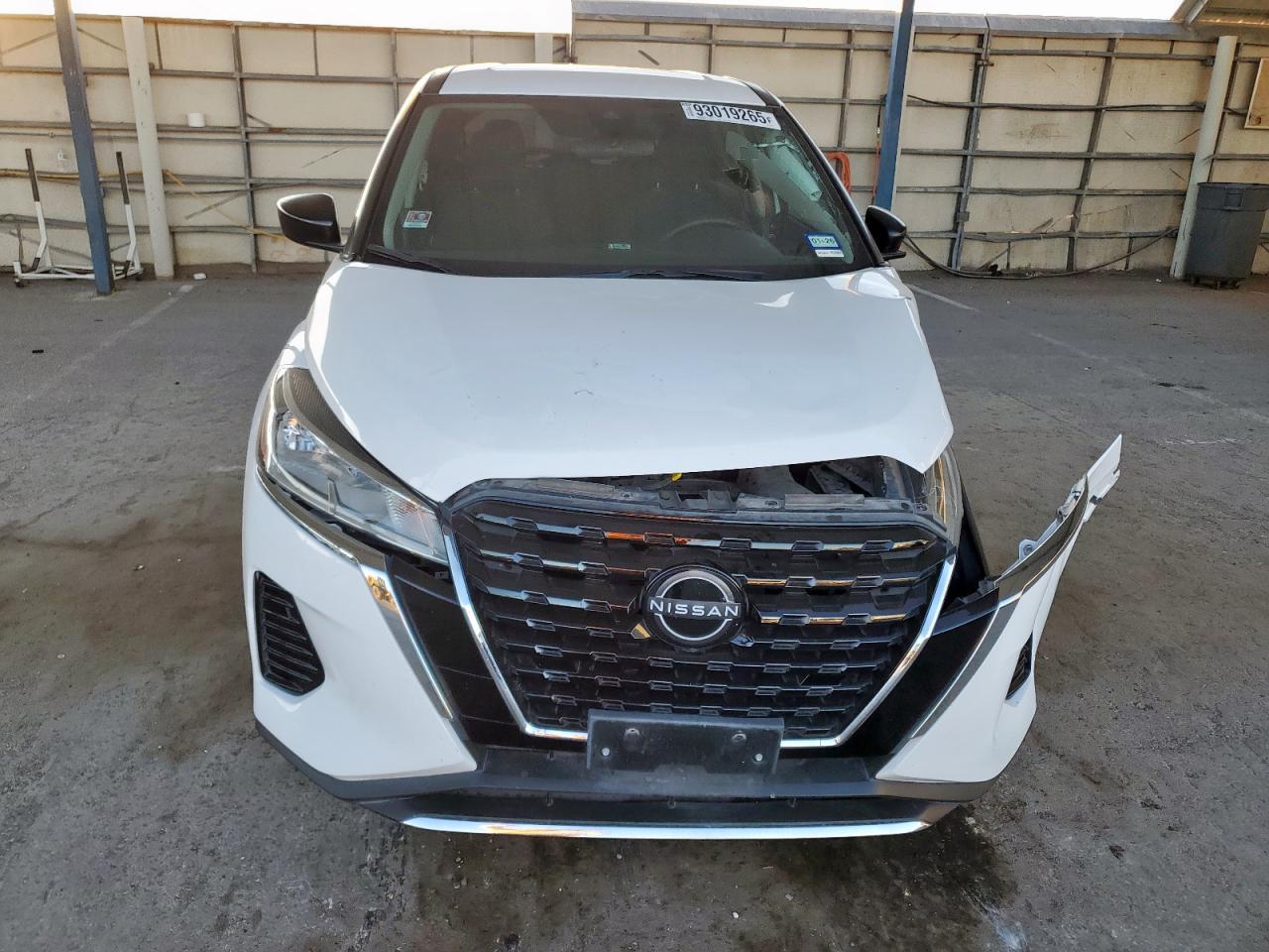 2024 Nissan Kicks S - Image 5