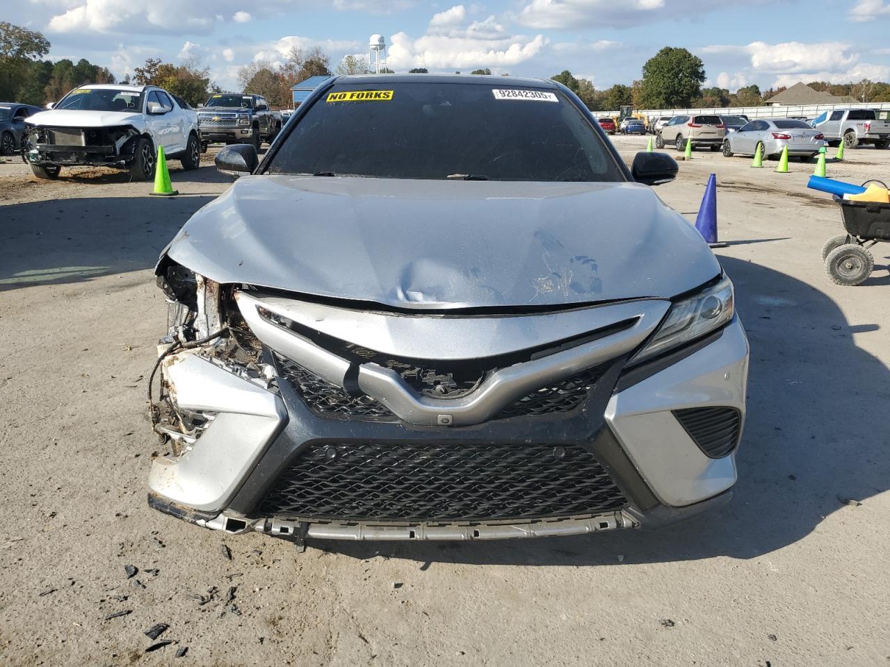 2018 Toyota Camry Xse - Фото 5