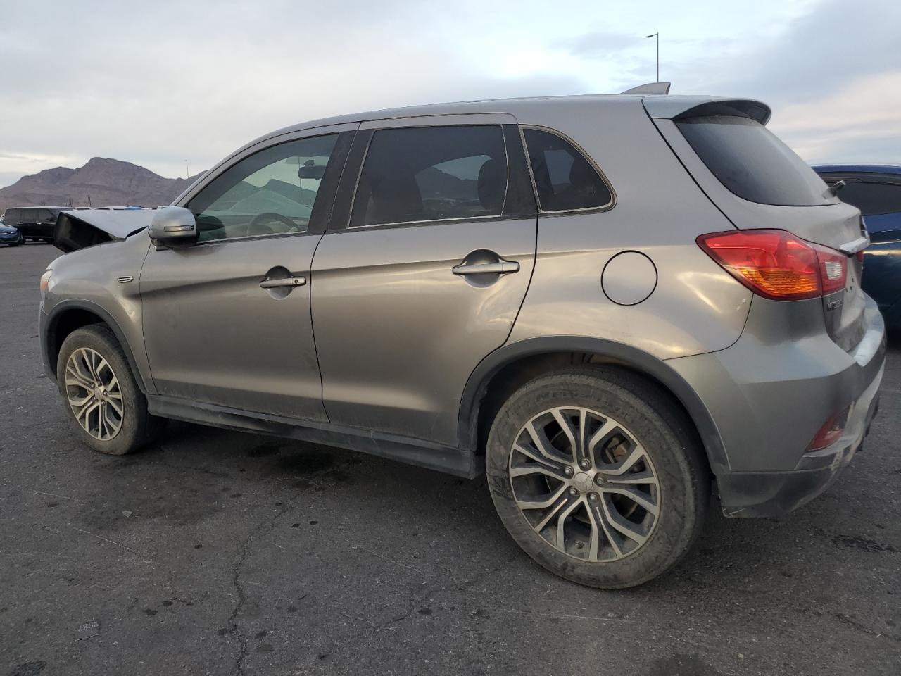 2019 Mitsubishi Outlander Sport Es - Фото 2