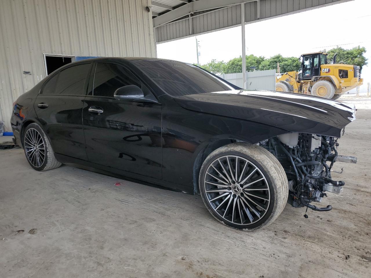 2024 Mercedes-Benz C 300 - Image 4